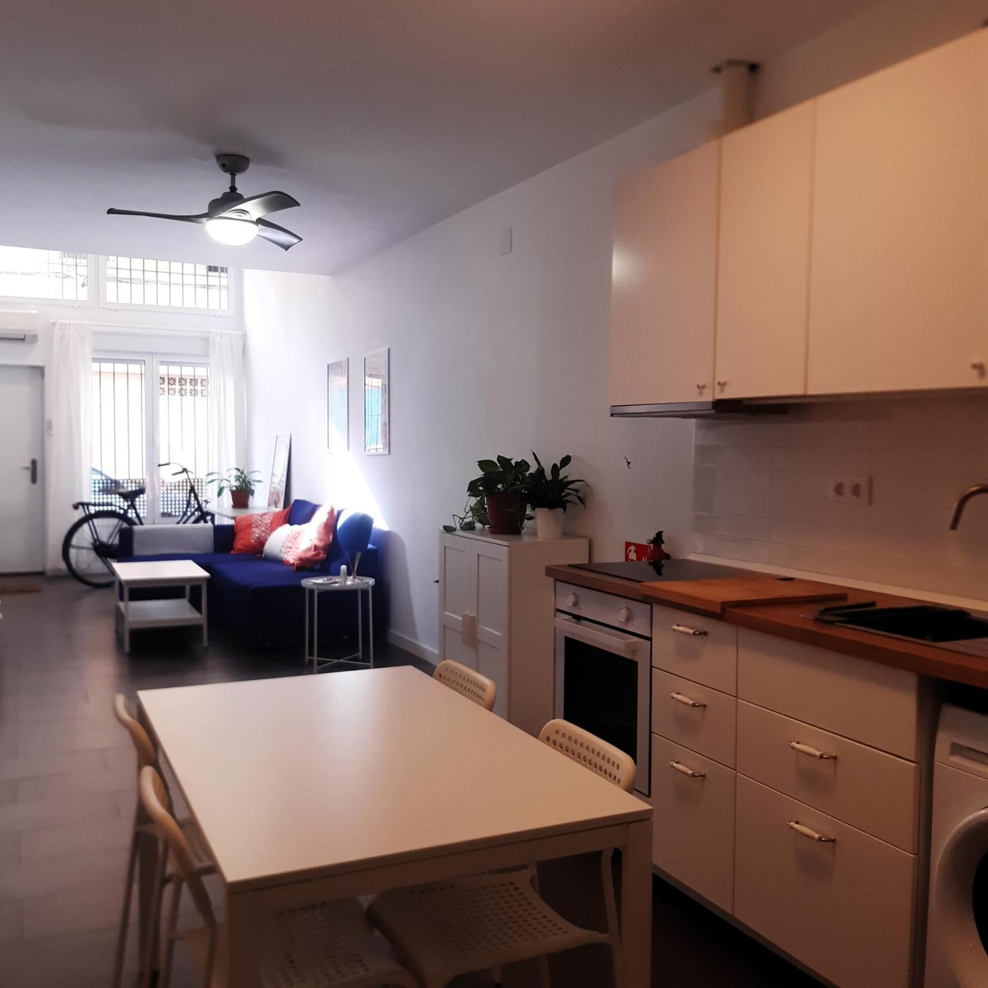 La Caramba Amplio Apartamento En La Playa Μάλαγα Εξωτερικό φωτογραφία