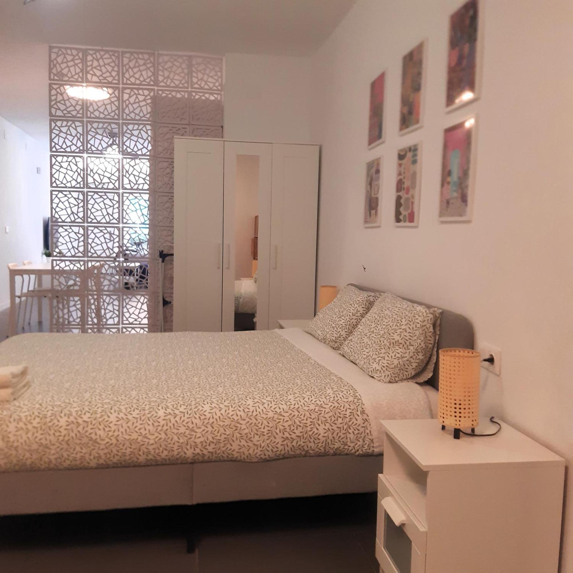 La Caramba Amplio Apartamento En La Playa Μάλαγα Εξωτερικό φωτογραφία
